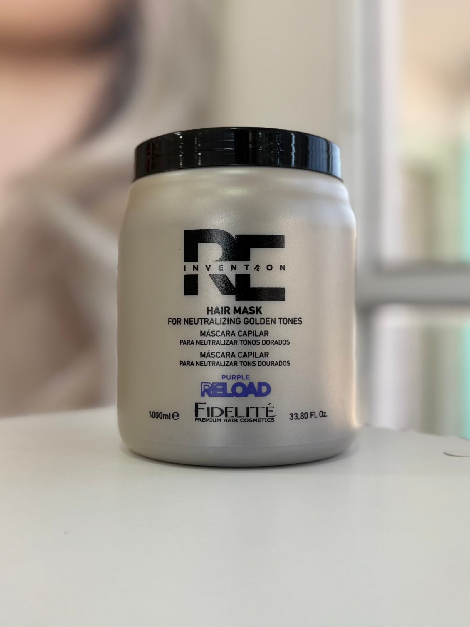 MASCARA CORRECTORA REINVENTION 1000 ml.